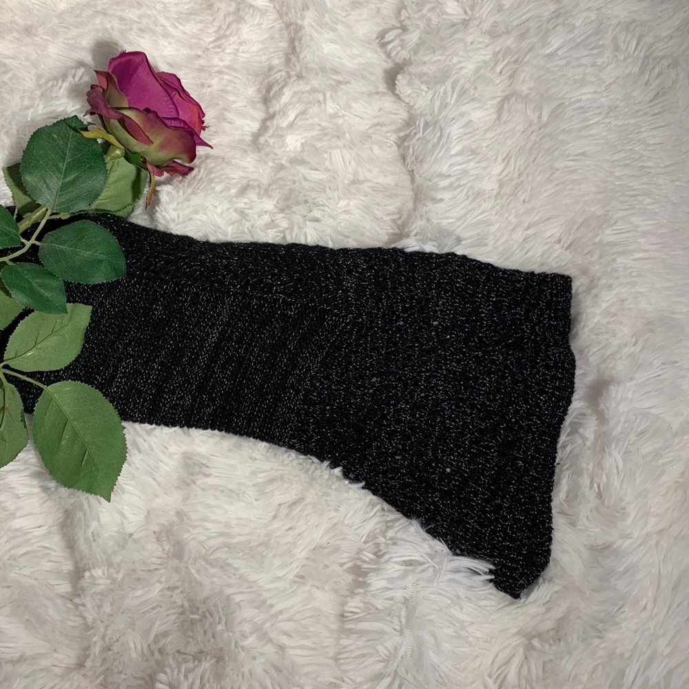 Dressy sweater perfect for work or holiday party. - Picture 3 of 3